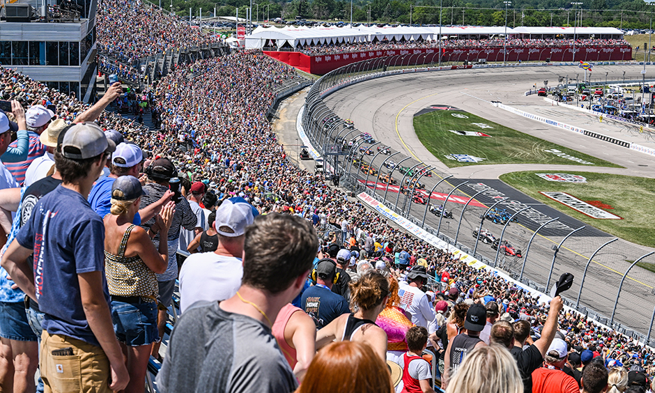 Hy-Vee, INDYCAR Extend Partnership for Iowa Race Weekend